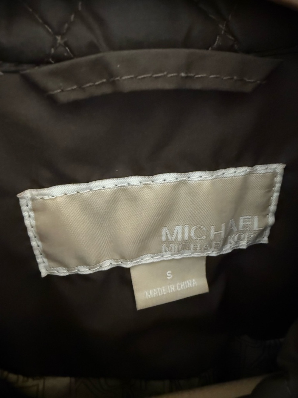 Michael Kors Quilted Brown Utility Jacket with Gold-Tone Hardware - Picture 10 of 10